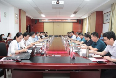 市卫健局局长徐超龙一行到遵医五院调研两个专项整治及全国文明城市建设工作